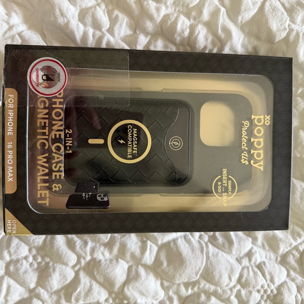 2-in-1 Phone Case & Magnetic Wallet - Black